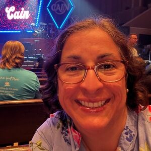 Meet your Posher, Gladys